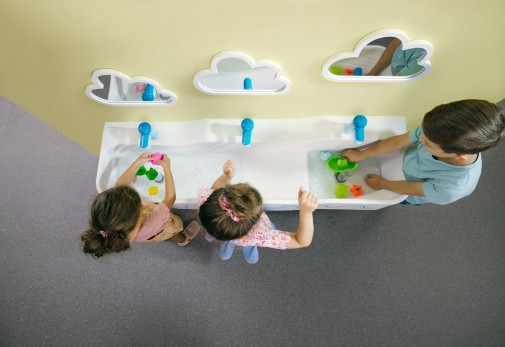 Geberit Bambini play and washspace with children playing (4)