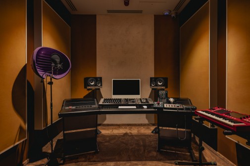 mat. pras. Sony Music Entertainment Poland_fot. W_środku (1)